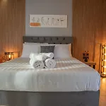 Smart Appartments εe * Larissa