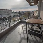Smart Appartments εe *