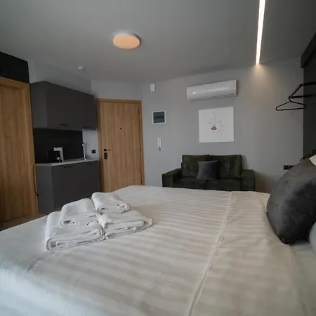 Smart Appartments εe *