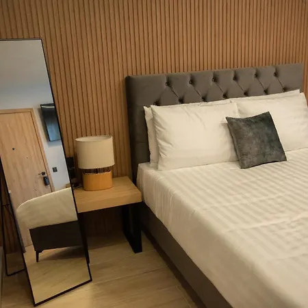 Smart Appartments εe *