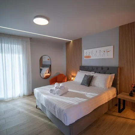 Smart Appartments εe *